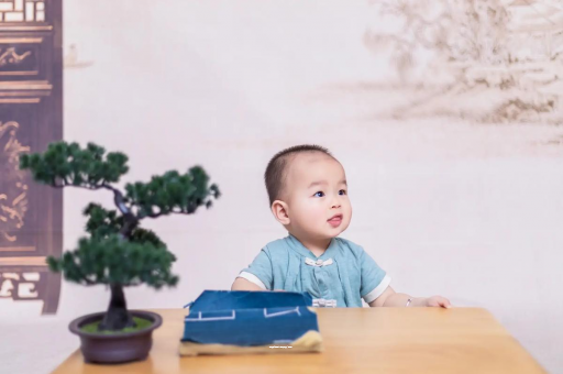 酒泉宝宝眼屎多是什么原因