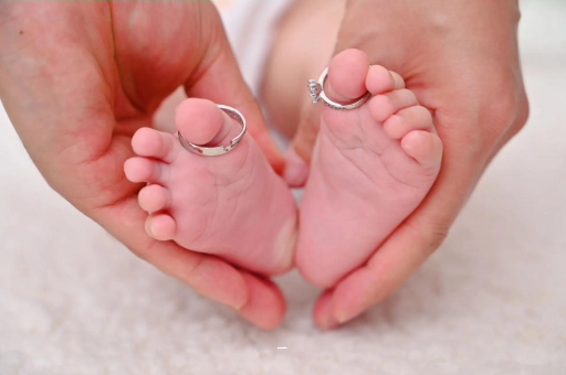 酒泉孕妇肚子隐隐作痛